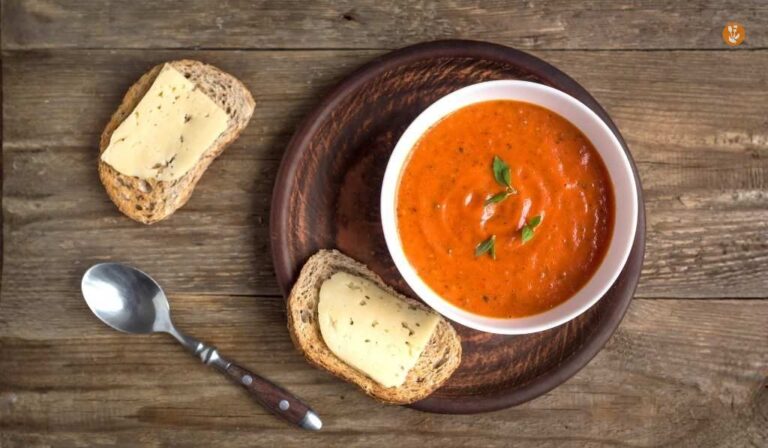 Paradižnikova juha z rižem